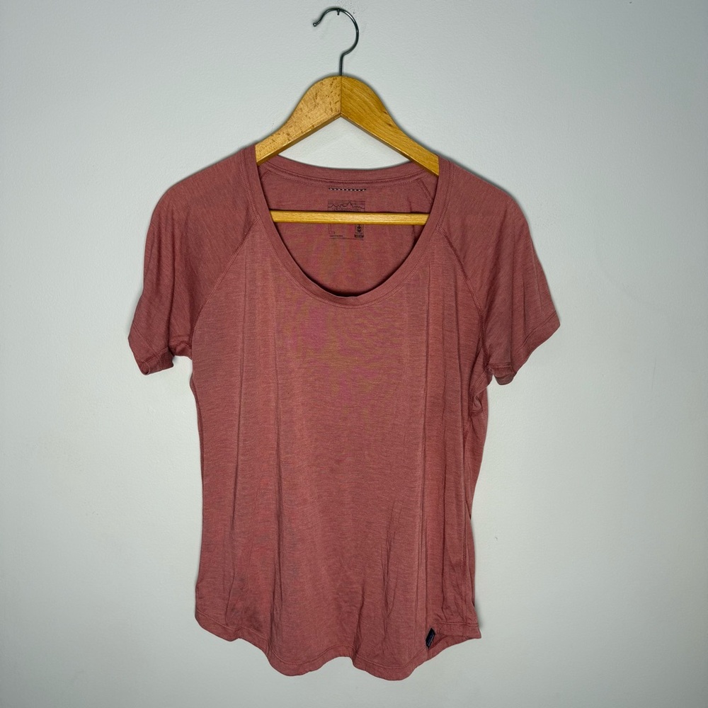 Patagonia Women's Capilene Mauve Pink Cool Trail Short Sleeve Tee | L